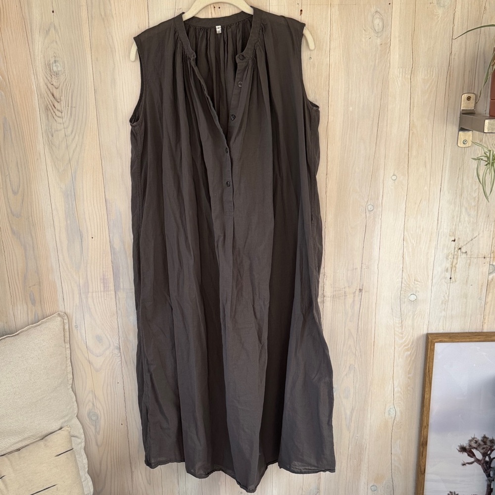 Muji Sleeveless Midi Dress in Dark Gray